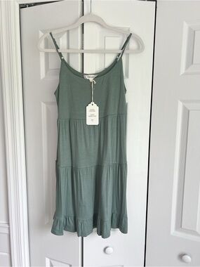 NWT Large Pink Rose Smokey Sage green Tiered Spaghetti Strap Sun Dress